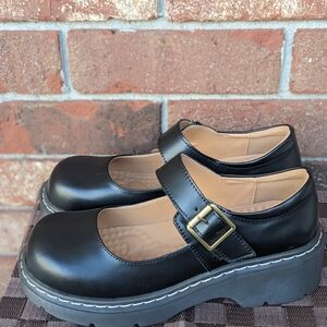 Vintage Buckle Mary Jane Platform Shoes